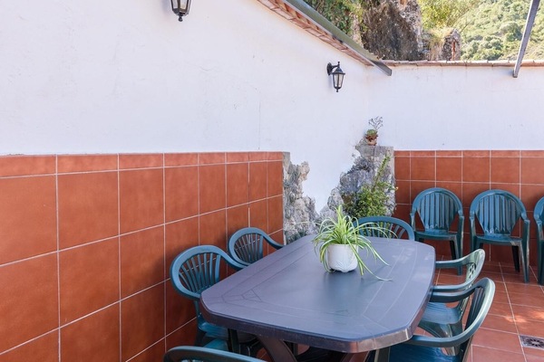 Casa San Antonio Benamahoma by Ruralidays