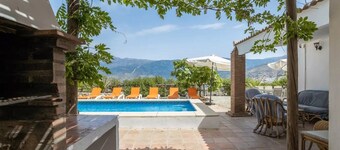 Villa Liviana Cómpeta by Ruralidays