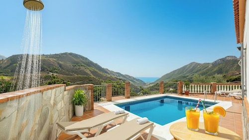 Villa Tranquila Nerja by Ruralidays