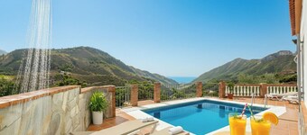 Villa Tranquila Nerja by Ruralidays