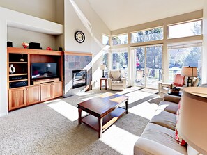 Smart TV, fireplace, DVD player, books