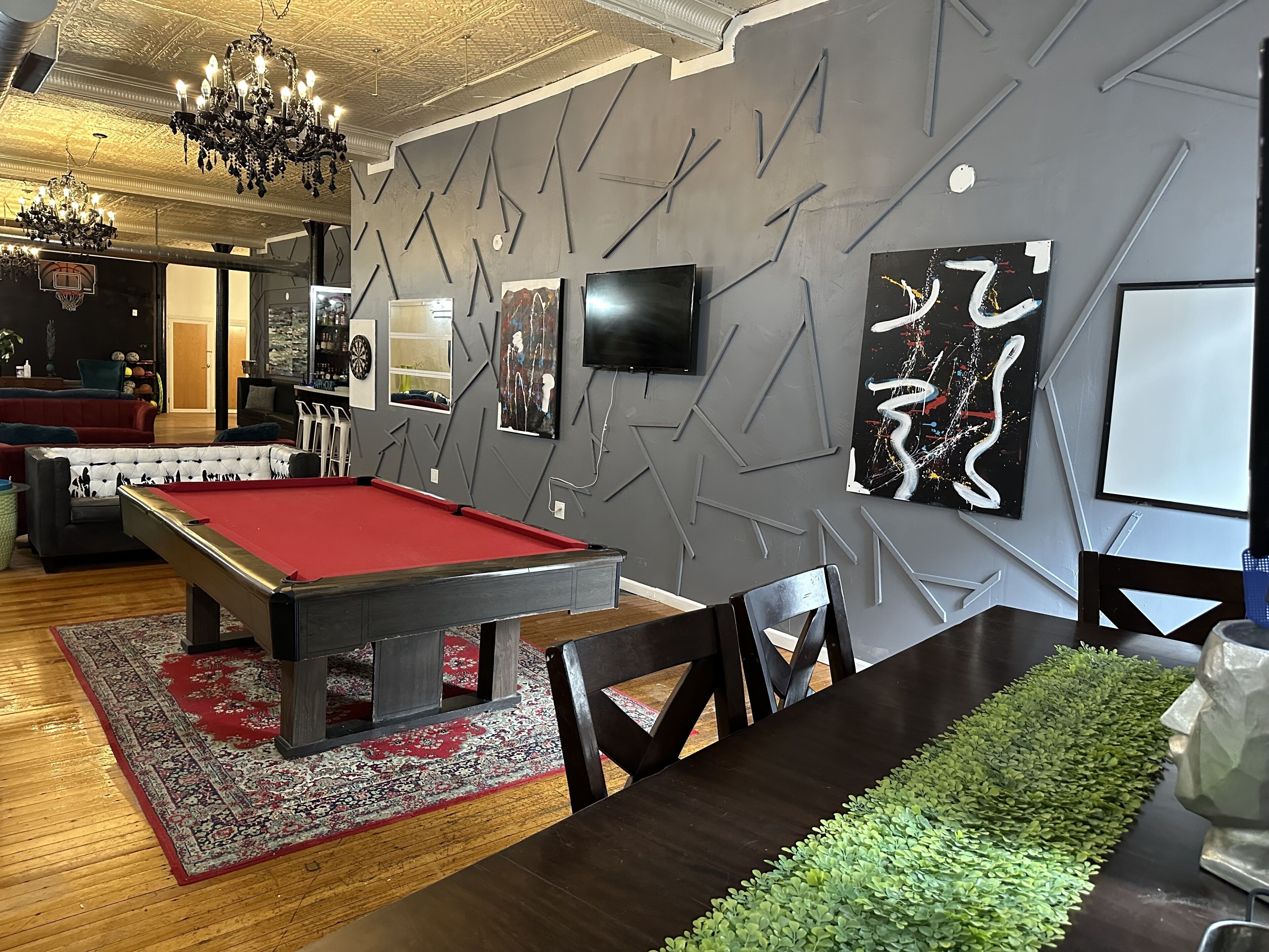 Lovely Very spacious  loft Event spaces  minutes from downtown easton.
