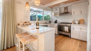 Private kitchen - Sol Coastal Retreat | Outdoor Spa and Sauna (Rosebud)