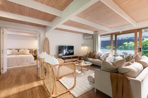 TV, fireplace, offices