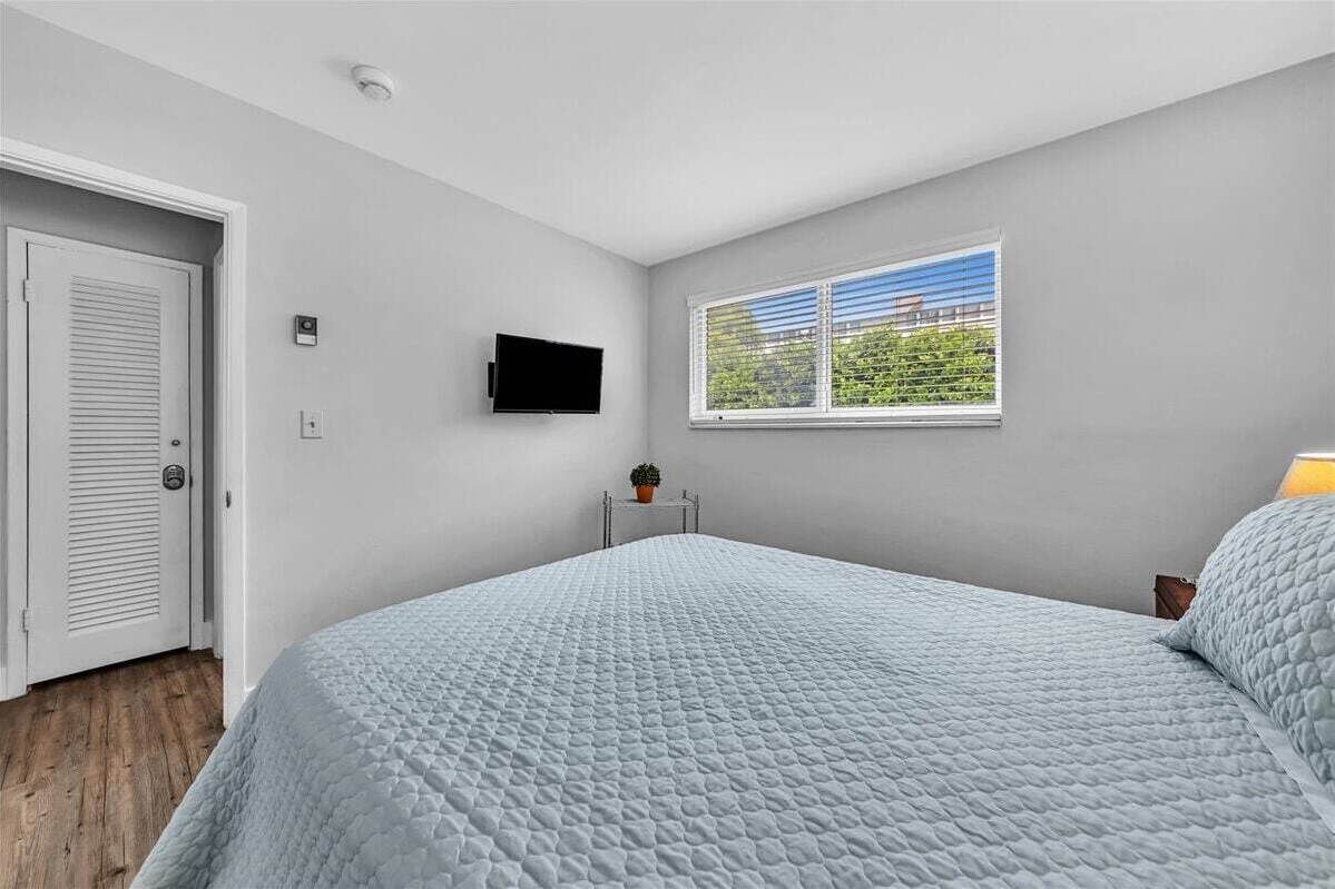 1 chambre, bureau, fer et planche à repasser, Wi-Fi gratuit