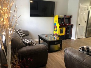 Interior - RARE - 2 miles to Dollywood - Arcades & Much More (Sevierville)