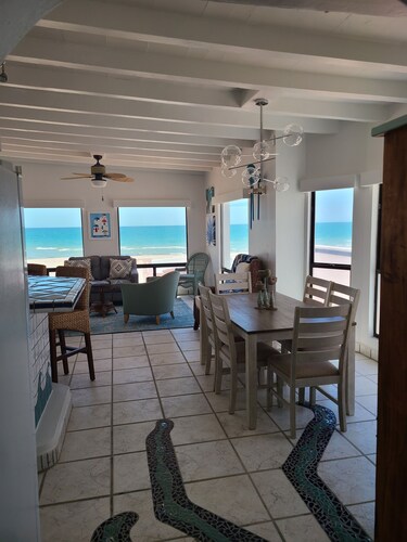 Beachfront book 4 bdrm. Or add Casita for 5 bdrms
Updated Private & Pet Friendly