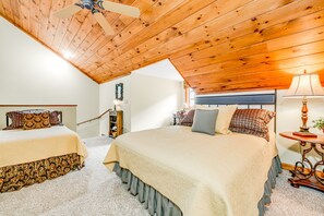 3 bedrooms, iron/ironing board, WiFi, bed sheets