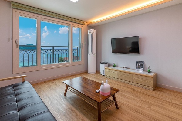 2 bedrooms, free WiFi