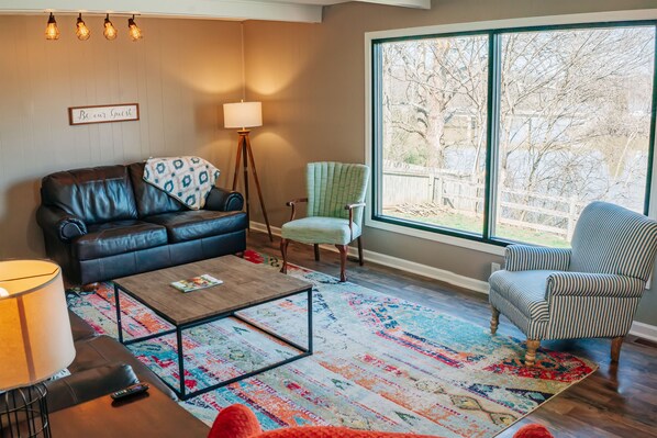 Smart TV - Peaceful, lakefront house on Guist Creek Lake/ Shelbyville-Bourbon Trail (Shelbyville)