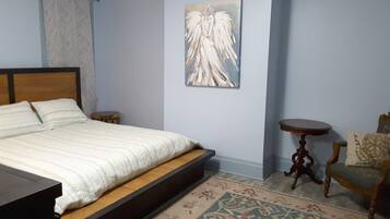 1 chambre, fer et planche à repasser, accès au Wi-Fi (inclus)