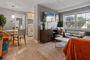 Smart TV, offices