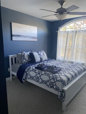 6 bedrooms, iron/ironing board, travel cot, free WiFi