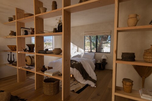  Arro Dunes - Rustic Cabin in the Desert - Wood burning hot tub - Cowboy pool