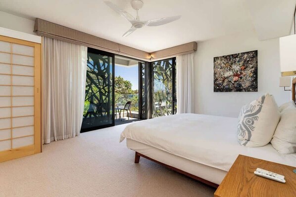 4 bedrooms, desk, iron/ironing board, WiFi