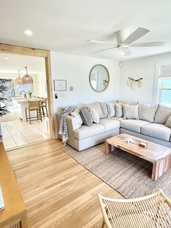 Walk To Beach! Great Location! Booking Sept & Oct! Close To Salem!! - Ipswich, MA