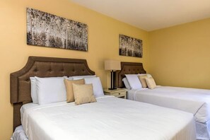 5 chambres, fer et planche à repasser, Wi-Fi, draps fournis