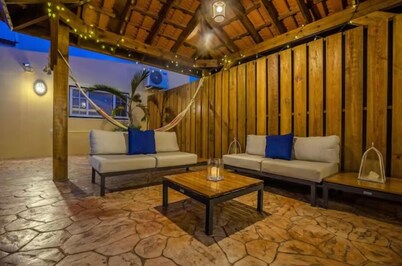 Amazing Villa near Beach & Attractions ~ Prvt Pool