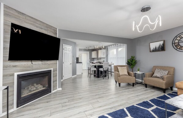 Smart-tv en een open haard