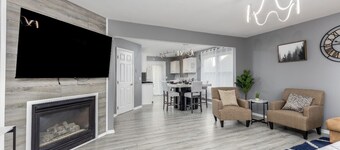 Luxury Chic Villa with Fireplace