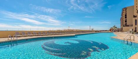 Piscine couverte, piscine chauffée