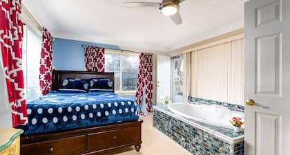 Luxe 7 bdr 4 Fullbath with Jacuzzi on West side Detroit