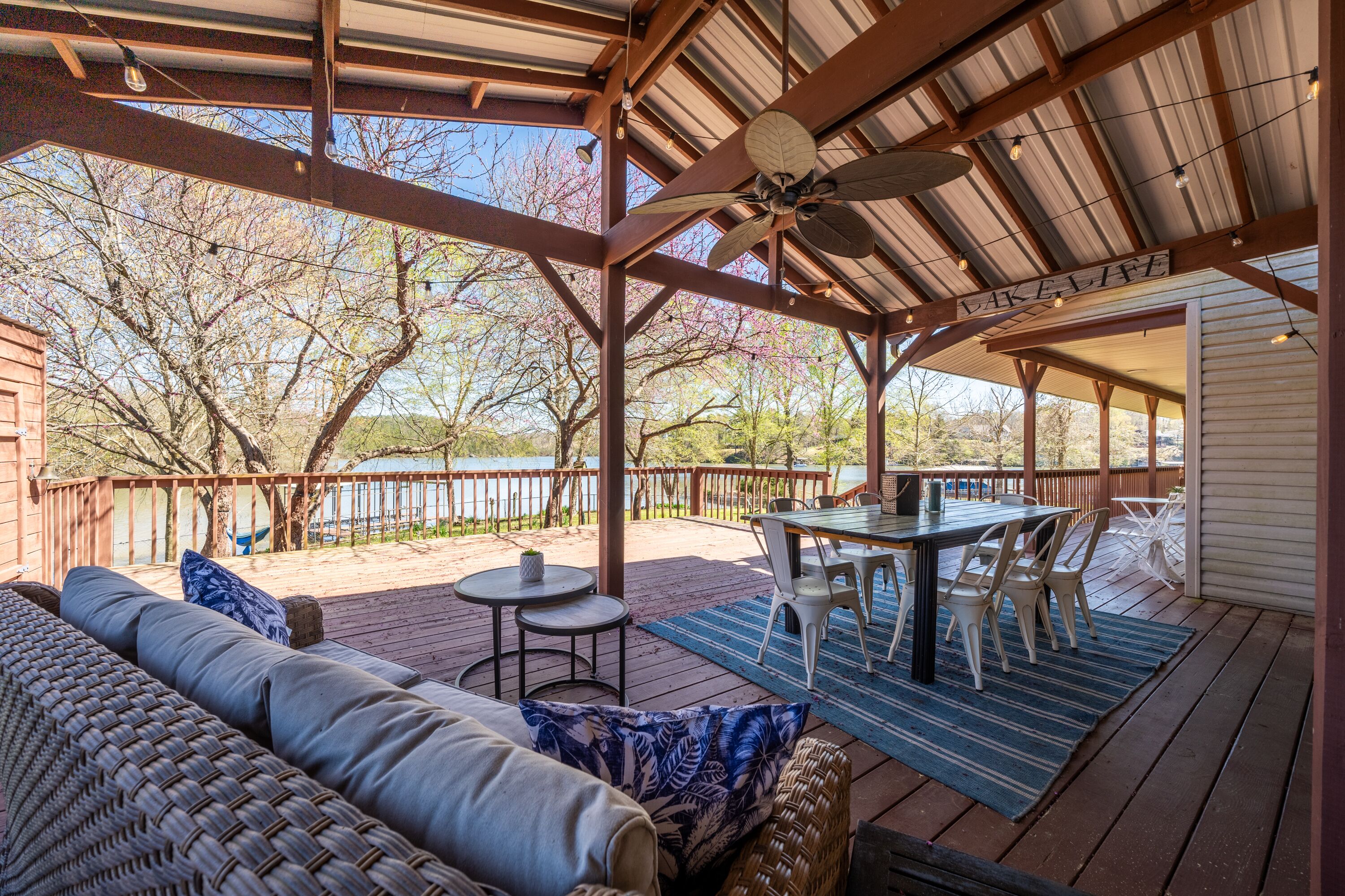 One-story, FULLY fenced back-yard, LAKEFRONT with private, covered boat slip!