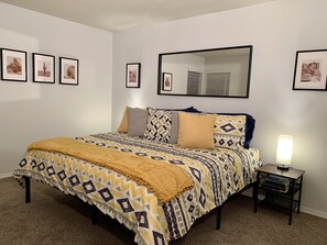 1 bedroom, iron/ironing board, free WiFi, bed sheets - Pickle Ball, Pools, Gym, Trails, More in Updated, McCormick Ranch Condo (Scottsdale)