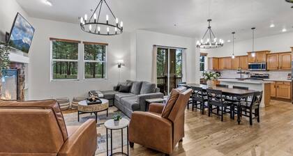 Spacious Luxury Family Home in the Pines | Patio Dining + Firepit + Gym + Office