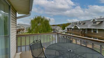 Condo (Memory Maker Condo - Great location -) | Exterior