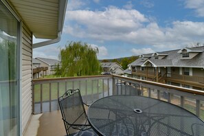 Condo (Memory Maker Condo - Great location -) | Exterior - Memory Maker Condo - Great Location - Updated - Walk to Restaurant and Store! (Branson)