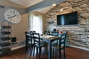 Condo (Memory Maker Condo - Great location -) | Exterior
