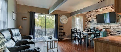 Condo (Memory Maker Condo - Great location -) | Exterior