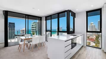 Apartamento, 2 habitaciones, vistas al mar | Comedor