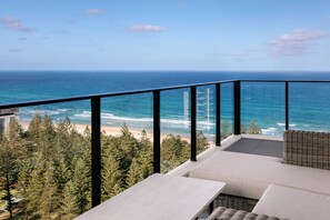 Apartamento de lujo, 3 habitaciones, vistas al mar (Skyrise) | Vistas del balcón