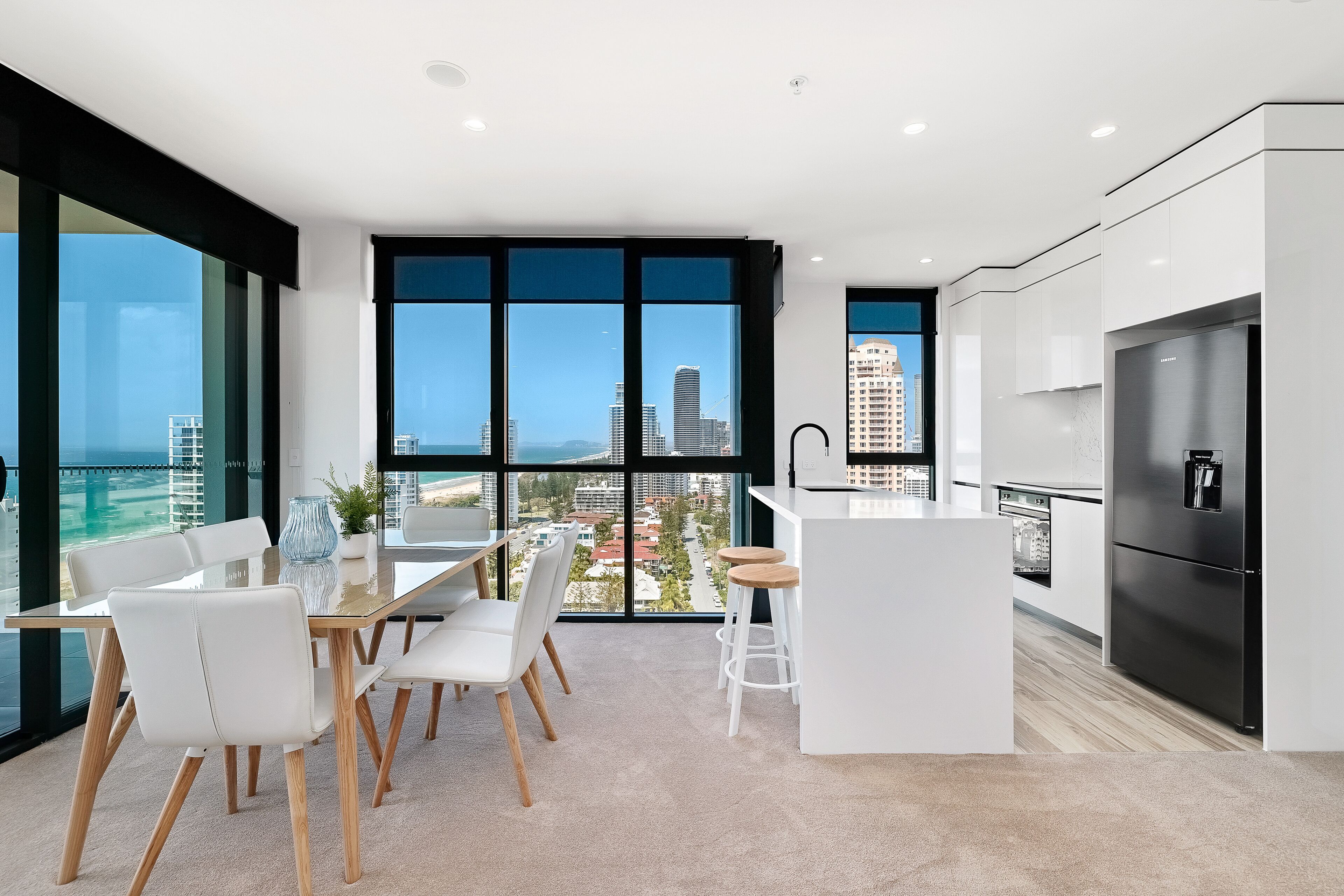 Two Bedroom Ocean View | Dining room