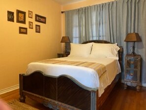 2 bedrooms, desk, iron/ironing board, travel cot
