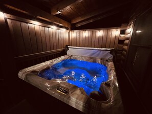 Bain à remous intérieur