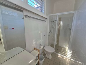 Bathtub
