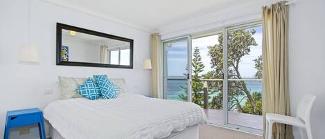 5 habitaciones, tabla de planchar con plancha y wifi