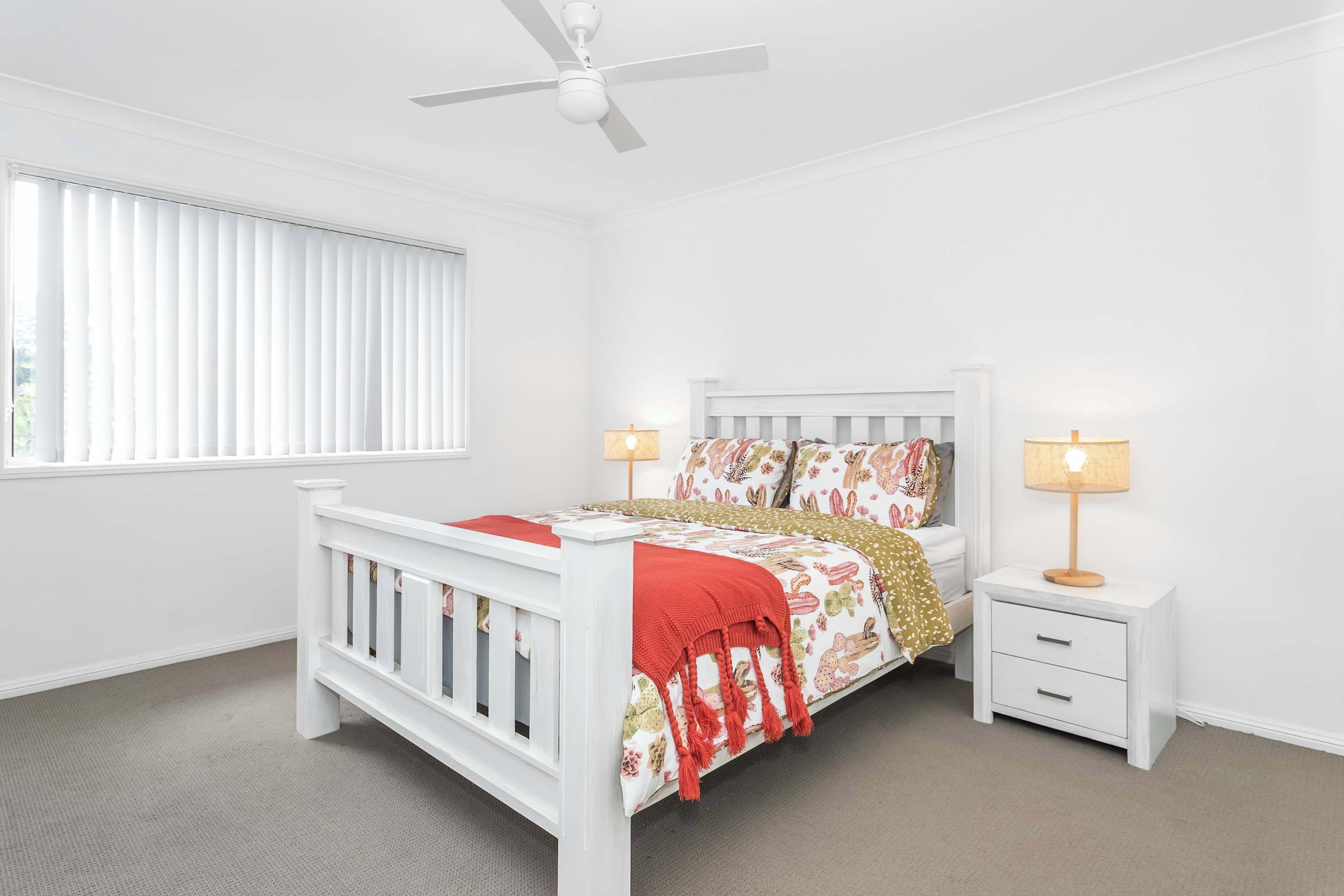4 bedrooms, iron/ironing board, WiFi