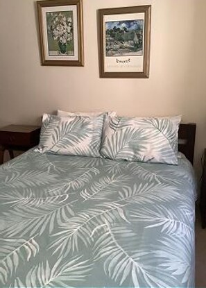 2 chambres, fer et planche à repasser