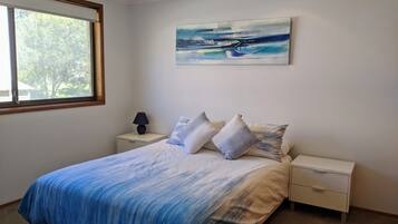 3 Schlafzimmer, Bügeleisen/Bügelbrett, Bettwäsche
