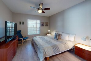 2 bedrooms, free WiFi, bed sheets