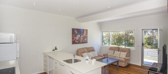 Harbour Breeze Summar