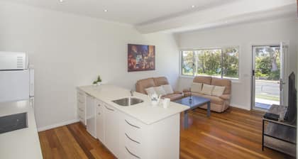 Harbour Breeze Summar