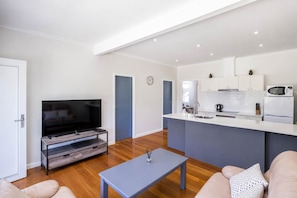 TV - Harbour Breeze at Ulladulla (Ulladulla)