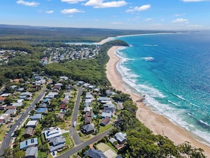 Beach nearby - Southern Comfort at Mollymook (Mollymook)