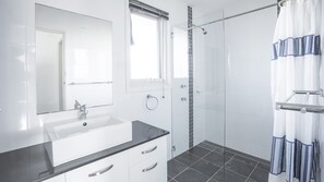 أحواض استحمام