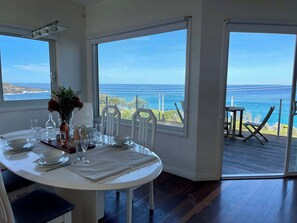 Dining - Stunning Ocean Views (Kioloa)